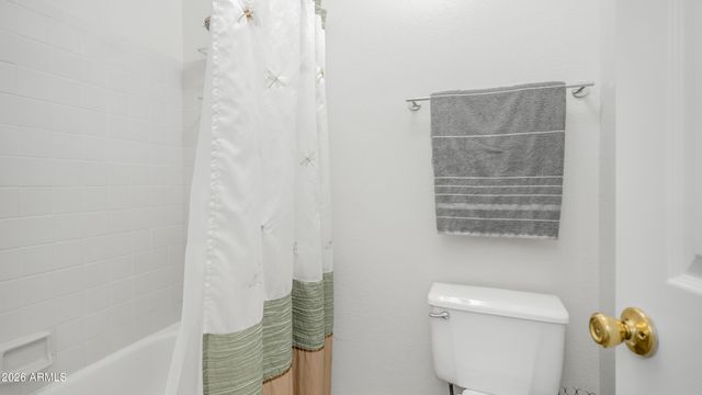 8158 E Fox Street, Mesa, AZ 85207