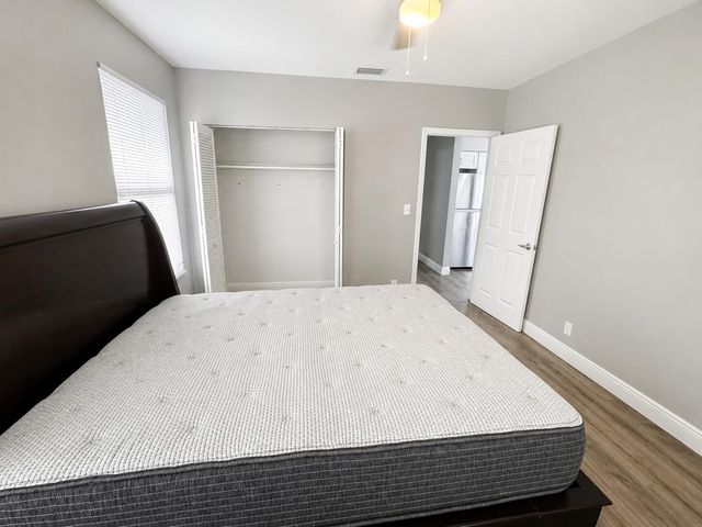 1818 Meadow Court Guest House, West Palm Beach, FL 33406