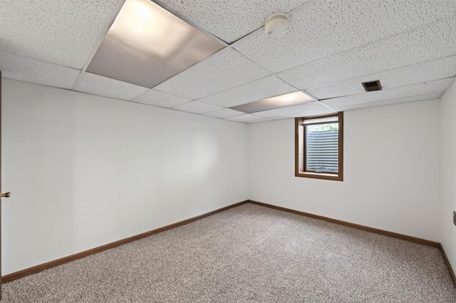 7817 67th Avenue N, Brooklyn Park, MN 55428