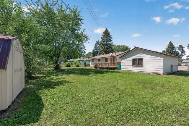 7817 67th Avenue N, Brooklyn Park, MN 55428