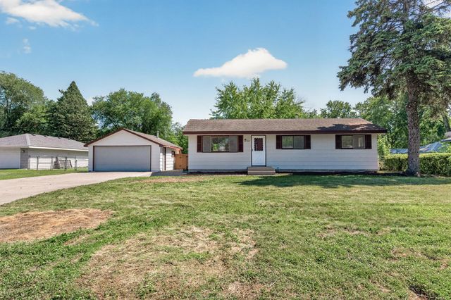 7817 67th Avenue N, Brooklyn Park, MN 55428