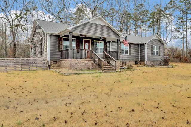 186 KING RD, Selmer, TN 38375