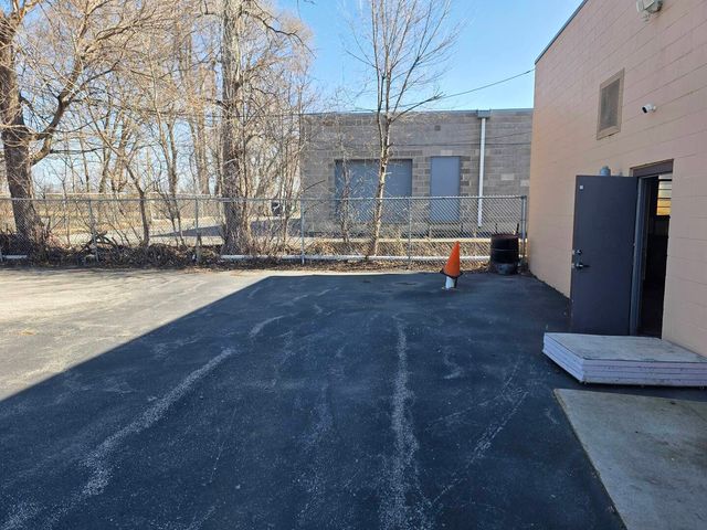 2912 W Il Route 120 Route, Mchenry, IL 60051