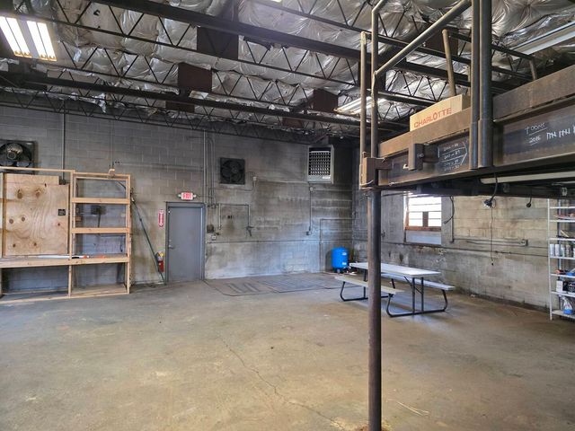 2912 W Il Route 120 Route, Mchenry, IL 60051