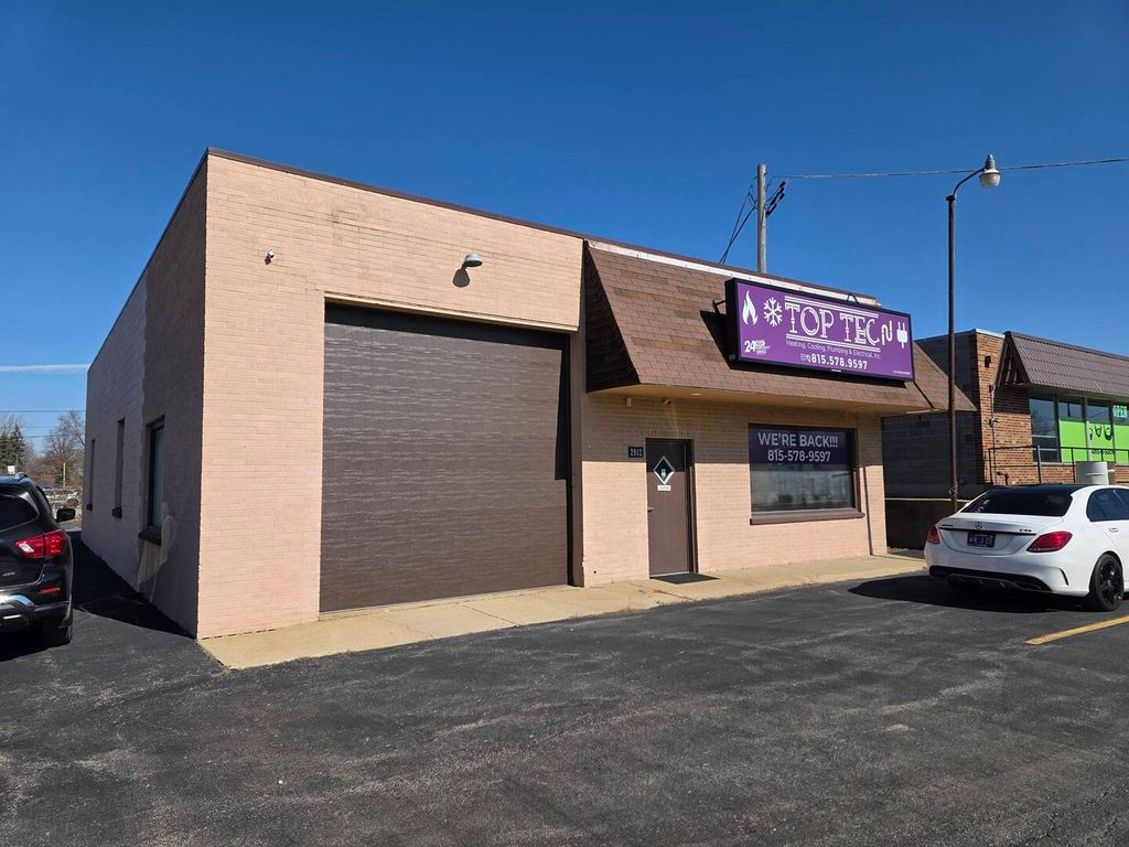 2912 W Il Route 120 Route, Mchenry, IL 60051