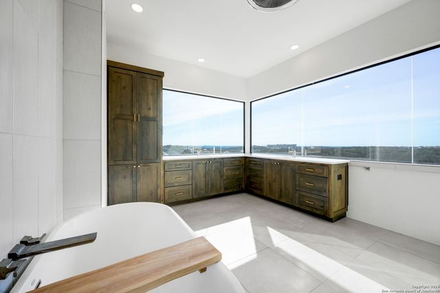 8414 Terra Mont, San Antonio, TX 78255