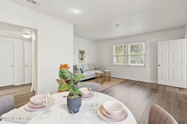 4520 BIRKENHEAD Road, Jacksonville, FL 32210