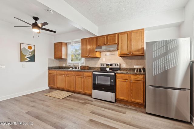 4520 BIRKENHEAD Road, Jacksonville, FL 32210