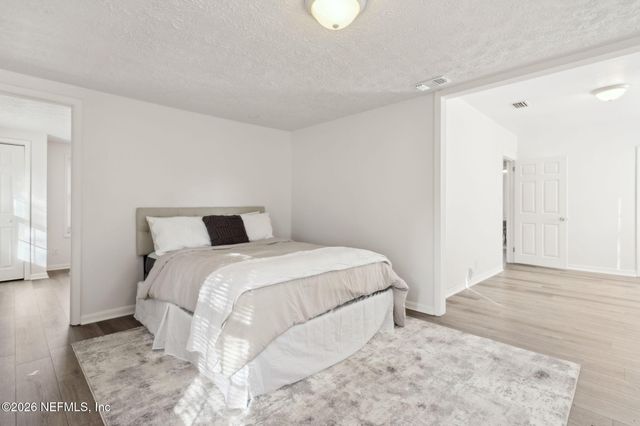 4520 BIRKENHEAD Road, Jacksonville, FL 32210