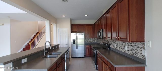 3931 HIGHGATE Court, Jacksonville, FL 32216