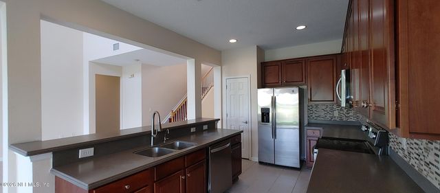 3931 HIGHGATE Court, Jacksonville, FL 32216