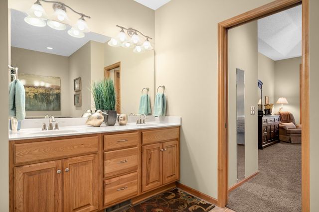 14598 Hunters Lane, Savage, MN 55378