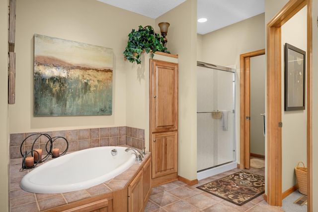 14598 Hunters Lane, Savage, MN 55378