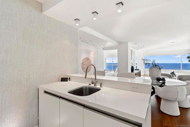 939 Coast Blvd 20E, La Jolla, CA 92037