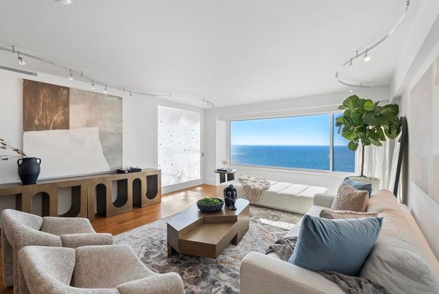 939 Coast Blvd 20E, La Jolla, CA 92037