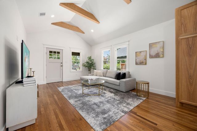 1528 Cortlandt Street, Houston, TX 77008