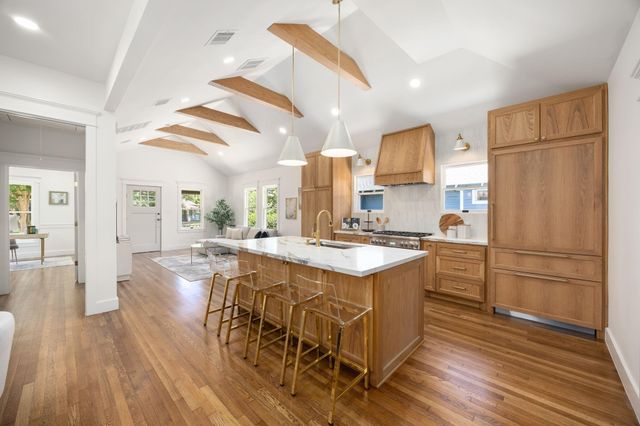 1528 Cortlandt Street, Houston, TX 77008