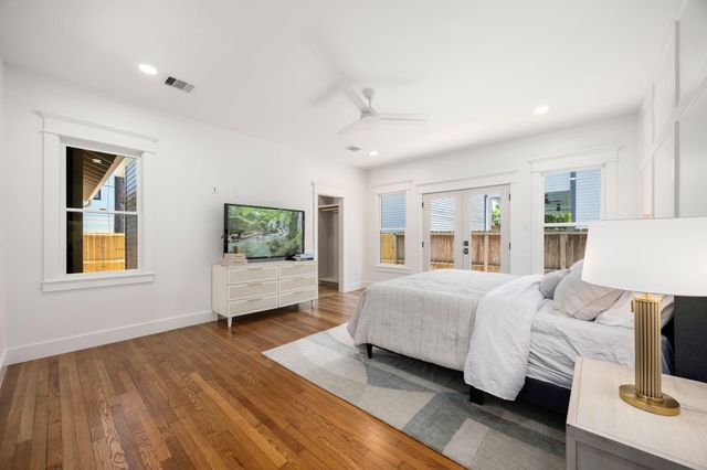 1528 Cortlandt Street, Houston, TX 77008