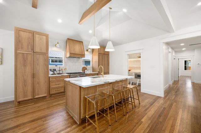 1528 Cortlandt Street, Houston, TX 77008