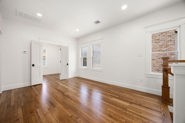 1528 Cortlandt Street, Houston, TX 77008