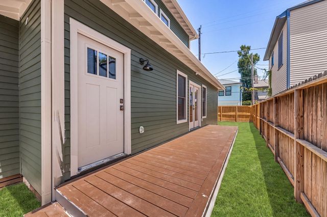 1528 Cortlandt Street, Houston, TX 77008