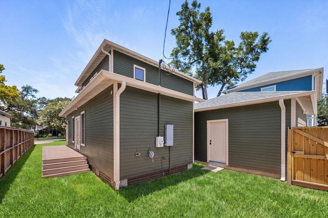 1528 Cortlandt Street, Houston, TX 77008