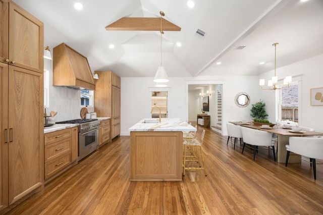 1528 Cortlandt Street, Houston, TX 77008