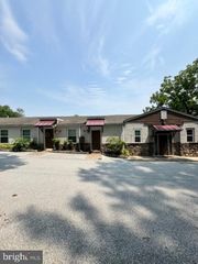 85 VALLEY RD #1, Phoenixville, PA 19460