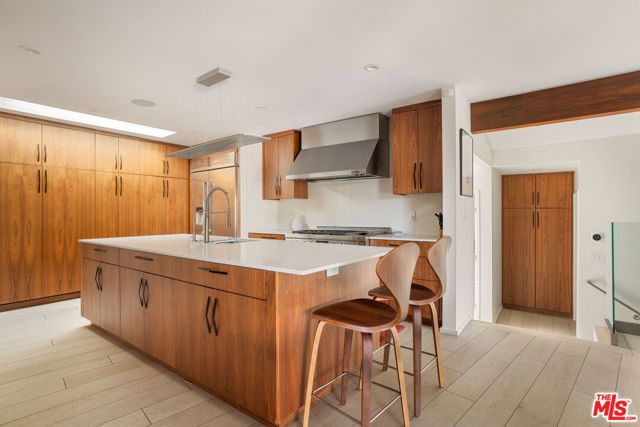 279 Mabery Road, Santa Monica, CA 90402