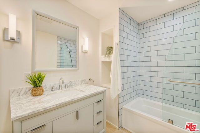 279 Mabery Road, Santa Monica, CA 90402
