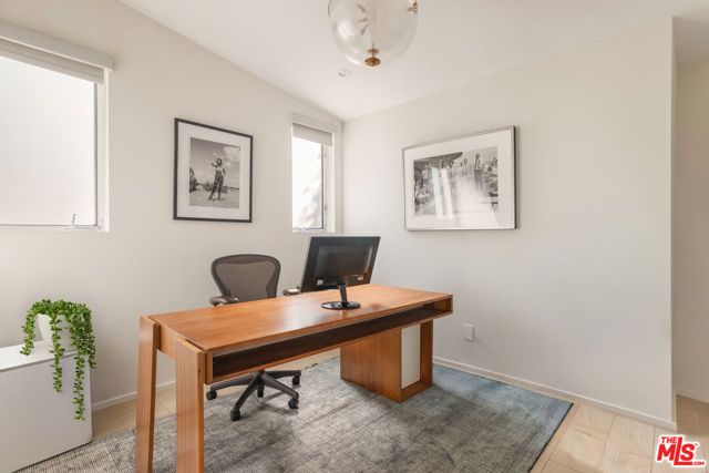 279 Mabery Road, Santa Monica, CA 90402