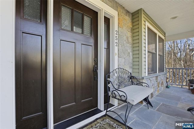 252 4th Avenue, Westwood, NJ 07675