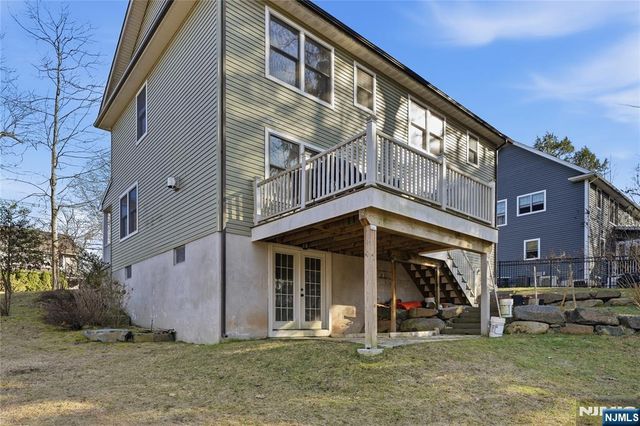 252 4th Avenue, Westwood, NJ 07675