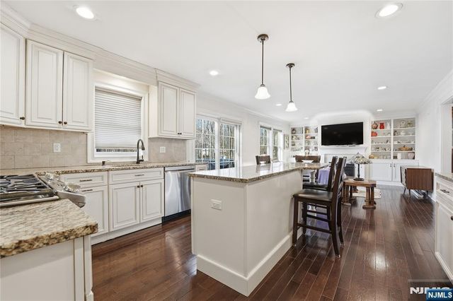 252 4th Avenue, Westwood, NJ 07675