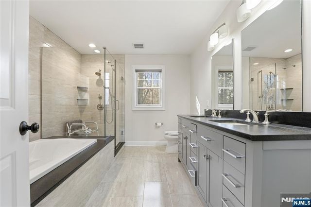 252 4th Avenue, Westwood, NJ 07675