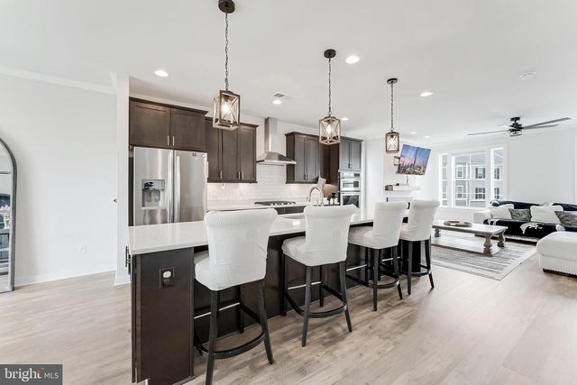 42403 ARCOLA VISTA TER, Sterling, VA 20166
