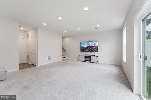 42403 ARCOLA VISTA TER, Sterling, VA 20166
