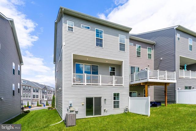 42403 ARCOLA VISTA TER, Sterling, VA 20166
