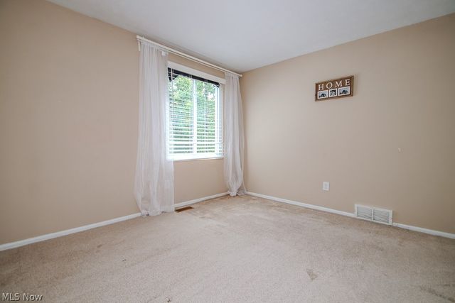 10015 Windjammer Trail, Aurora, OH 44202