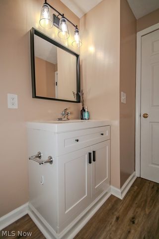10015 Windjammer Trail, Aurora, OH 44202