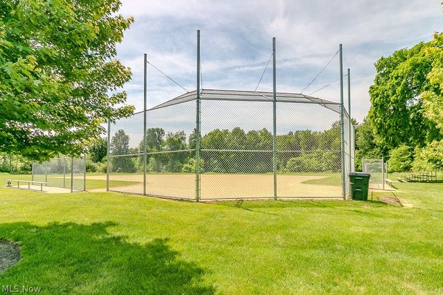 10015 Windjammer Trail, Aurora, OH 44202