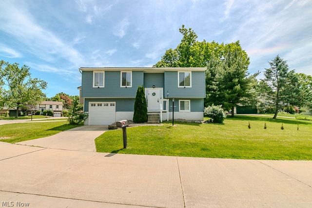 10015 Windjammer Trail, Aurora, OH 44202