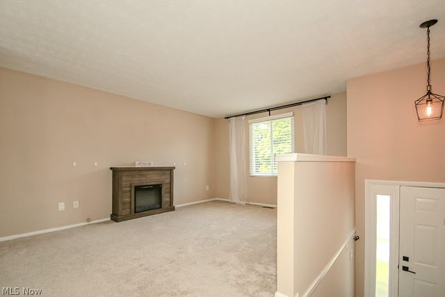10015 Windjammer Trail, Aurora, OH 44202