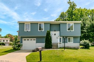 10015 Windjammer Trail, Aurora, OH 44202