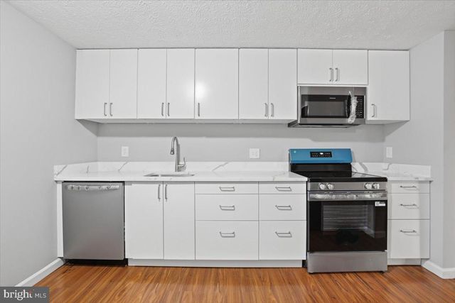 12303 TIGERS EYE CT, Reston, VA 20191
