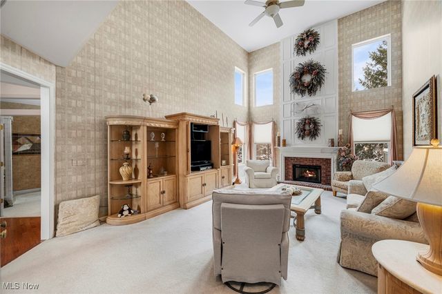 421 Carrington Lane, Broadview Heights, OH 44147