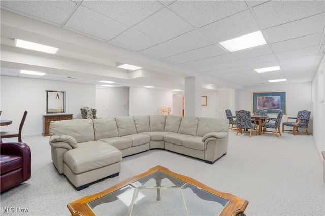 421 Carrington Lane, Broadview Heights, OH 44147