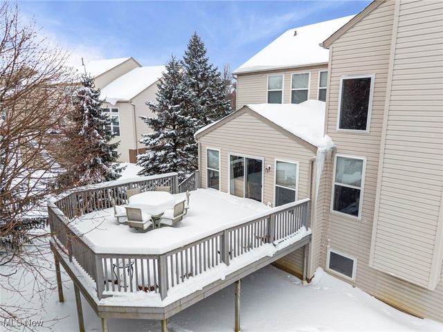 421 Carrington Lane, Broadview Heights, OH 44147