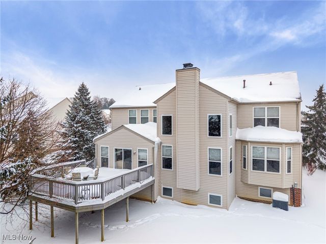 421 Carrington Lane, Broadview Heights, OH 44147