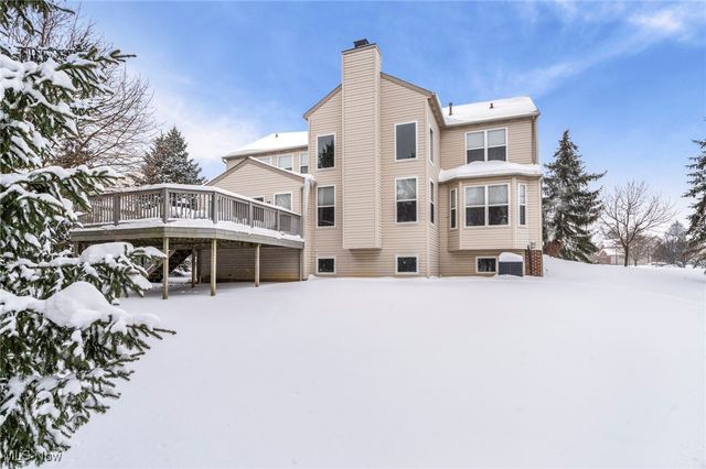 421 Carrington Lane, Broadview Heights, OH 44147